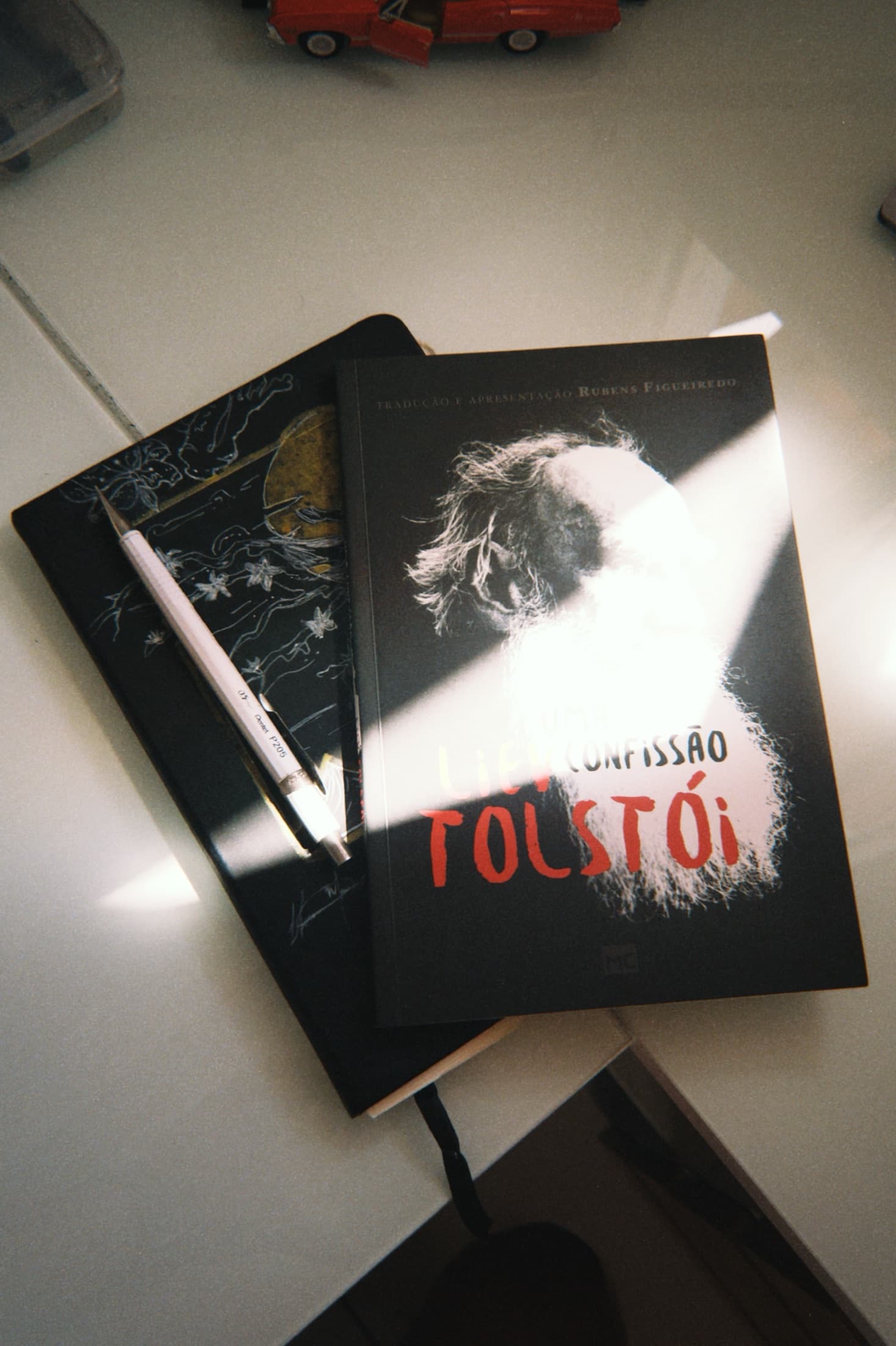 Estudo fotográfico de luz cotidiana, frame 01.